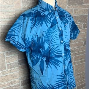 Hollister Blue Hawaiian button down shirt beach